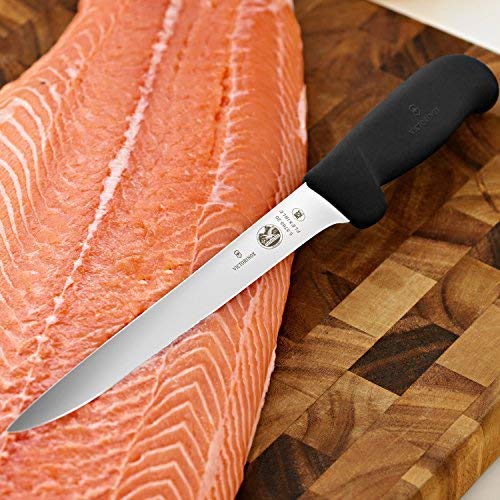 7-Piece BBQ Knife Set with Red Handles and Knife Roll L303028
