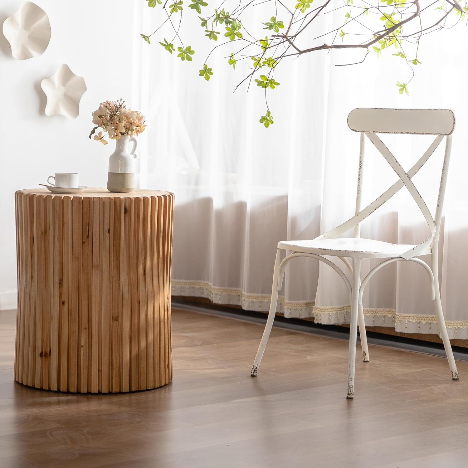 Cylindrical Coffee Table with Vertical Texture Relief Design N276