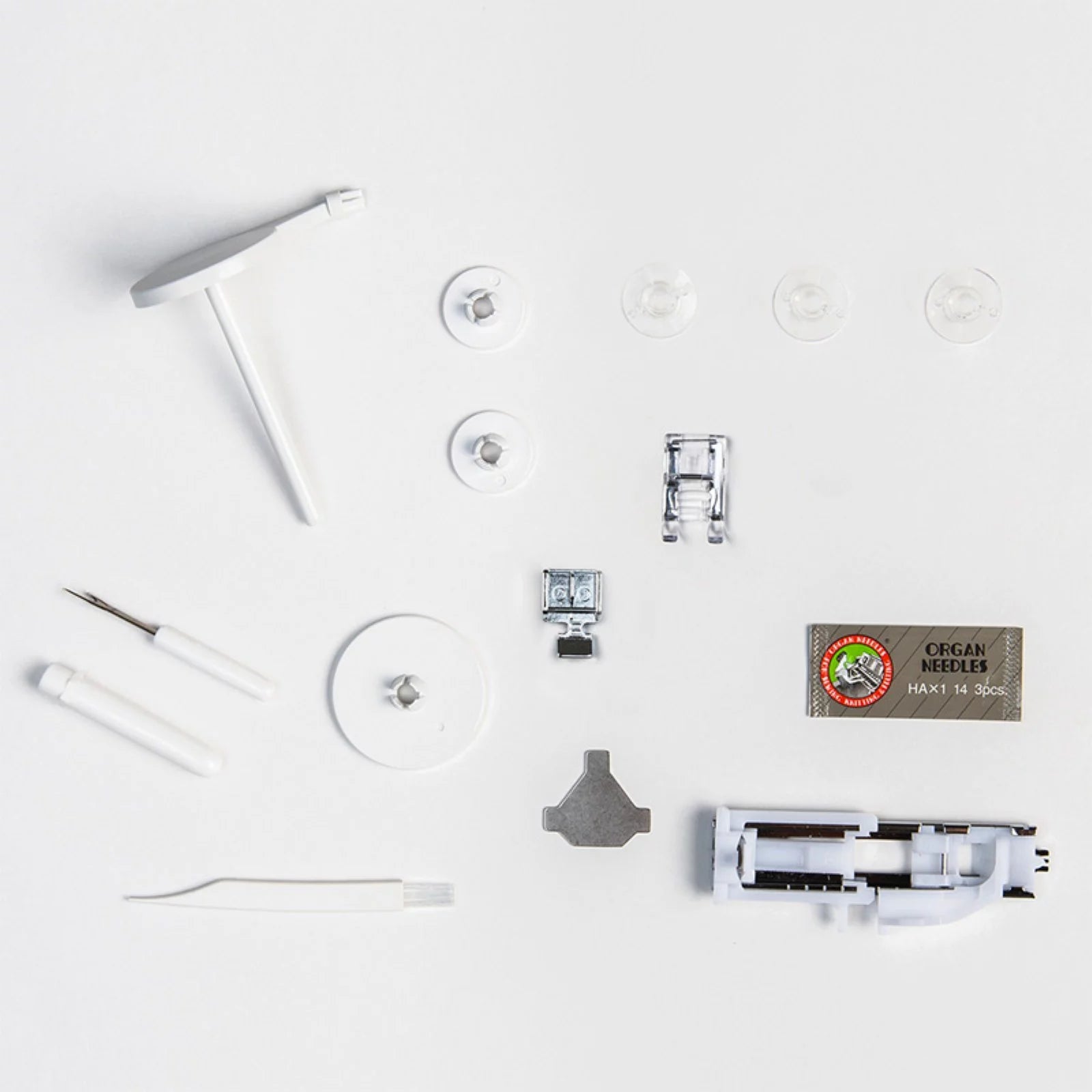 Computerized Sewing Machine with 30 Stitch Patterns D950