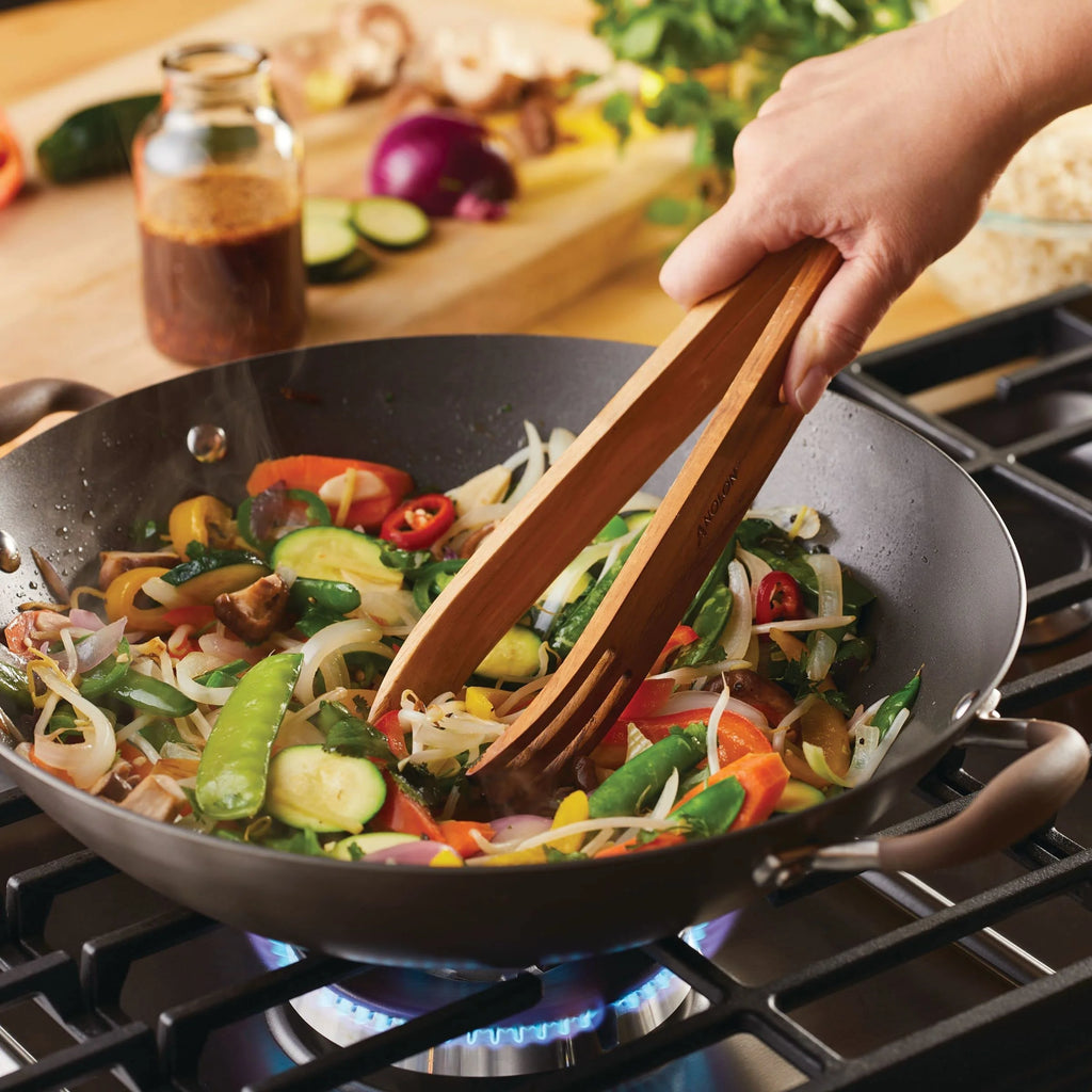 Nonstick Wok with Lid and Cooking Tool, 14 Inch E686