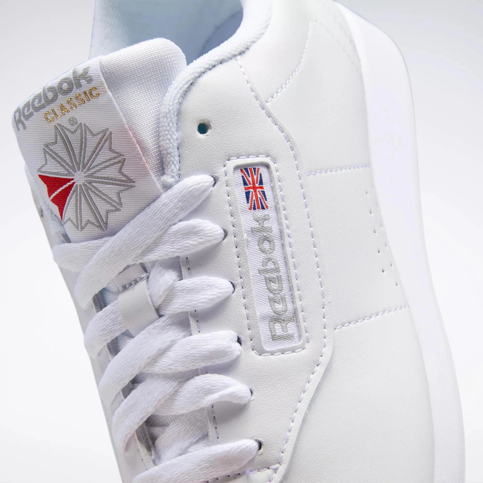 Women's Classic Sneakers L378339