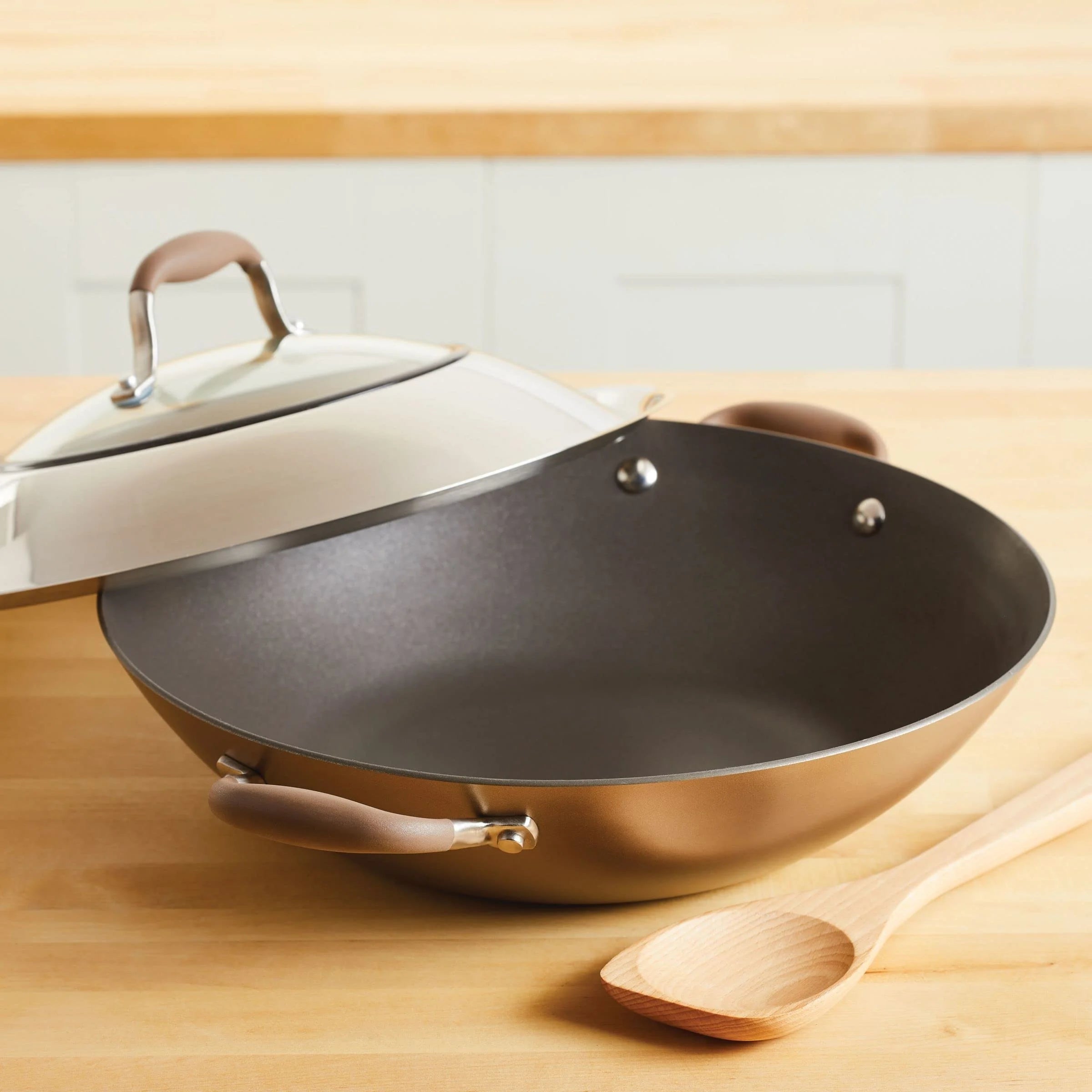 Nonstick Wok with Lid and Cooking Tool, 14 Inch E686