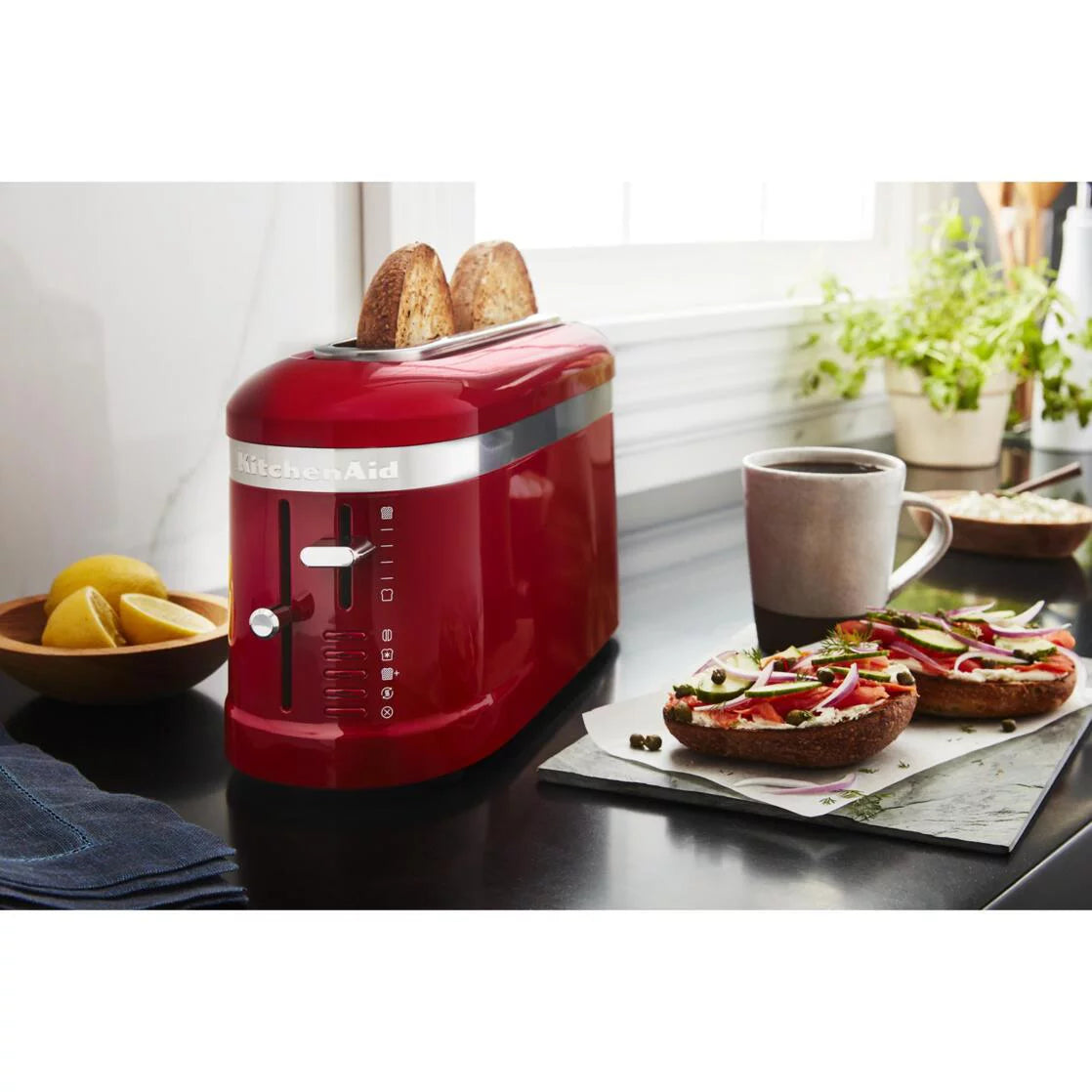 2 Slice Long Slot Toaster with High-Lift Lever T4035