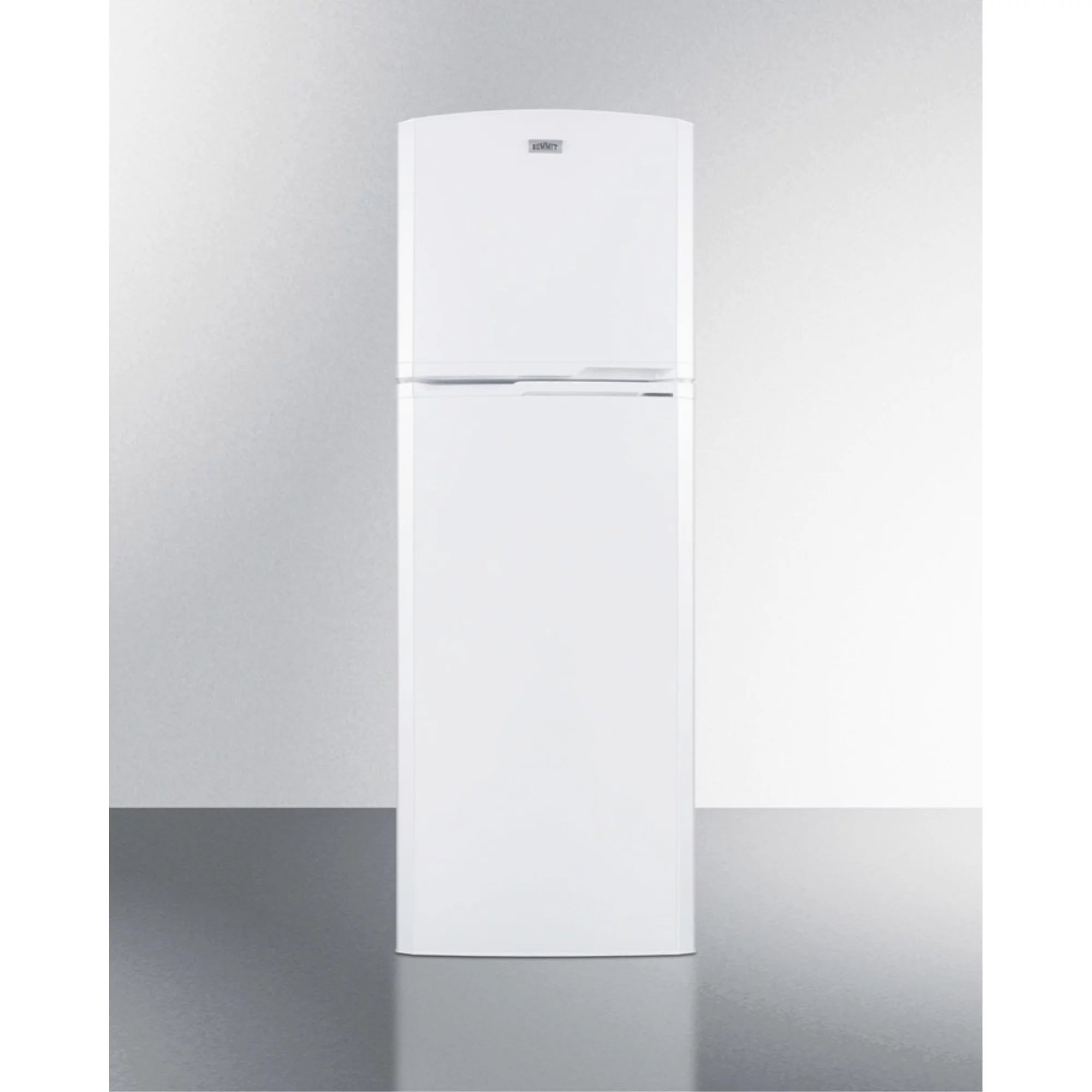 8.8 cu.ft. frost-free refrigerator-freezer in white, with factory installed icemaker