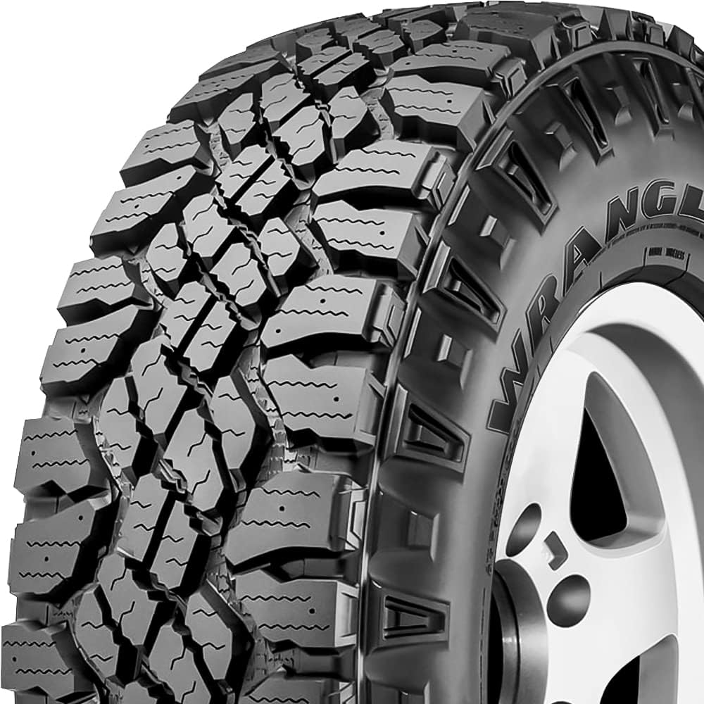 LT315/70R17 All-Terrain Radial Tire F550582