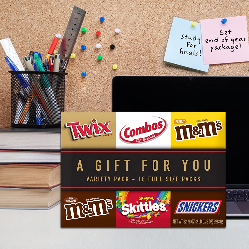 Candy Gift Box with 18 Full Size Chocolate Bars U166