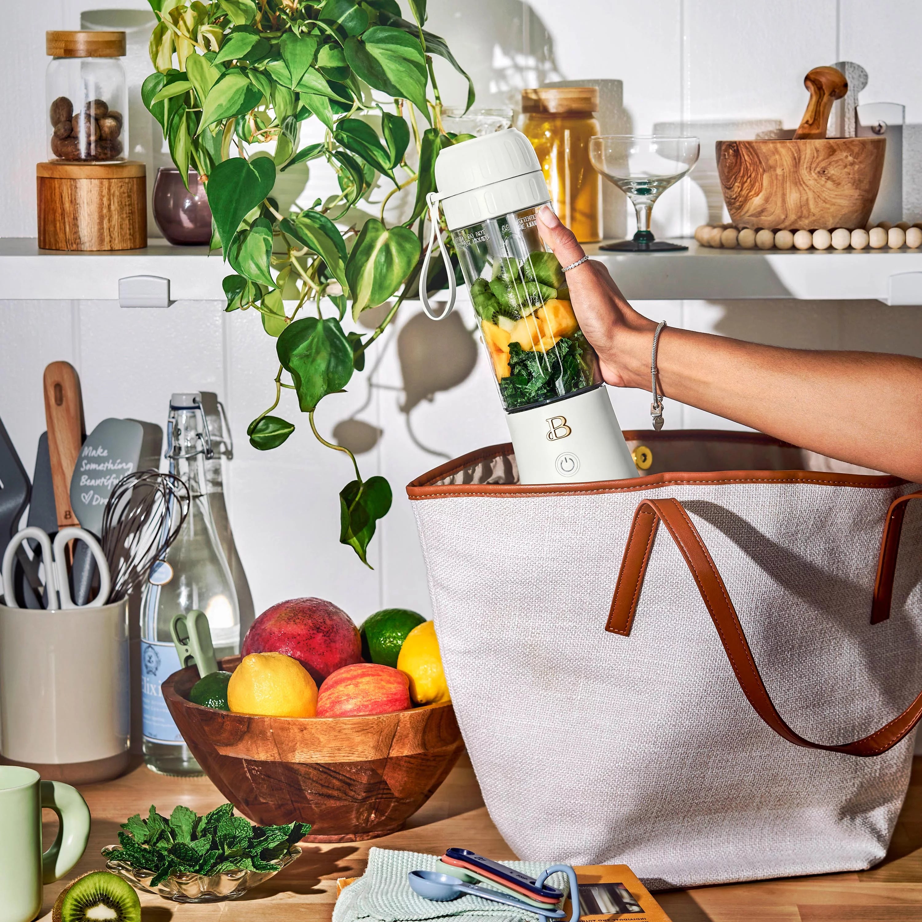 Portable Blender 70 W, 16 oz, White A136603