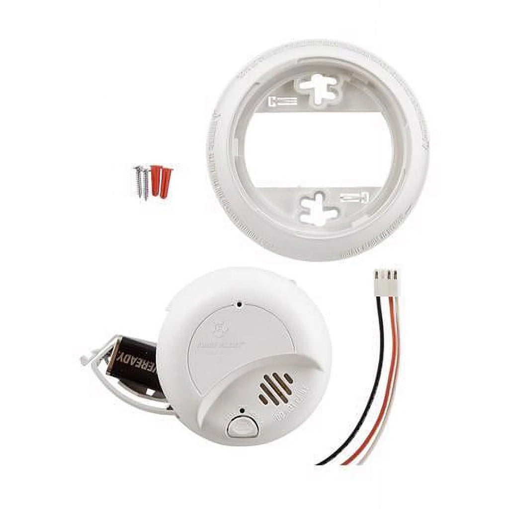 Hardwired Smoke and Fire Detector with Battery Backup V6461