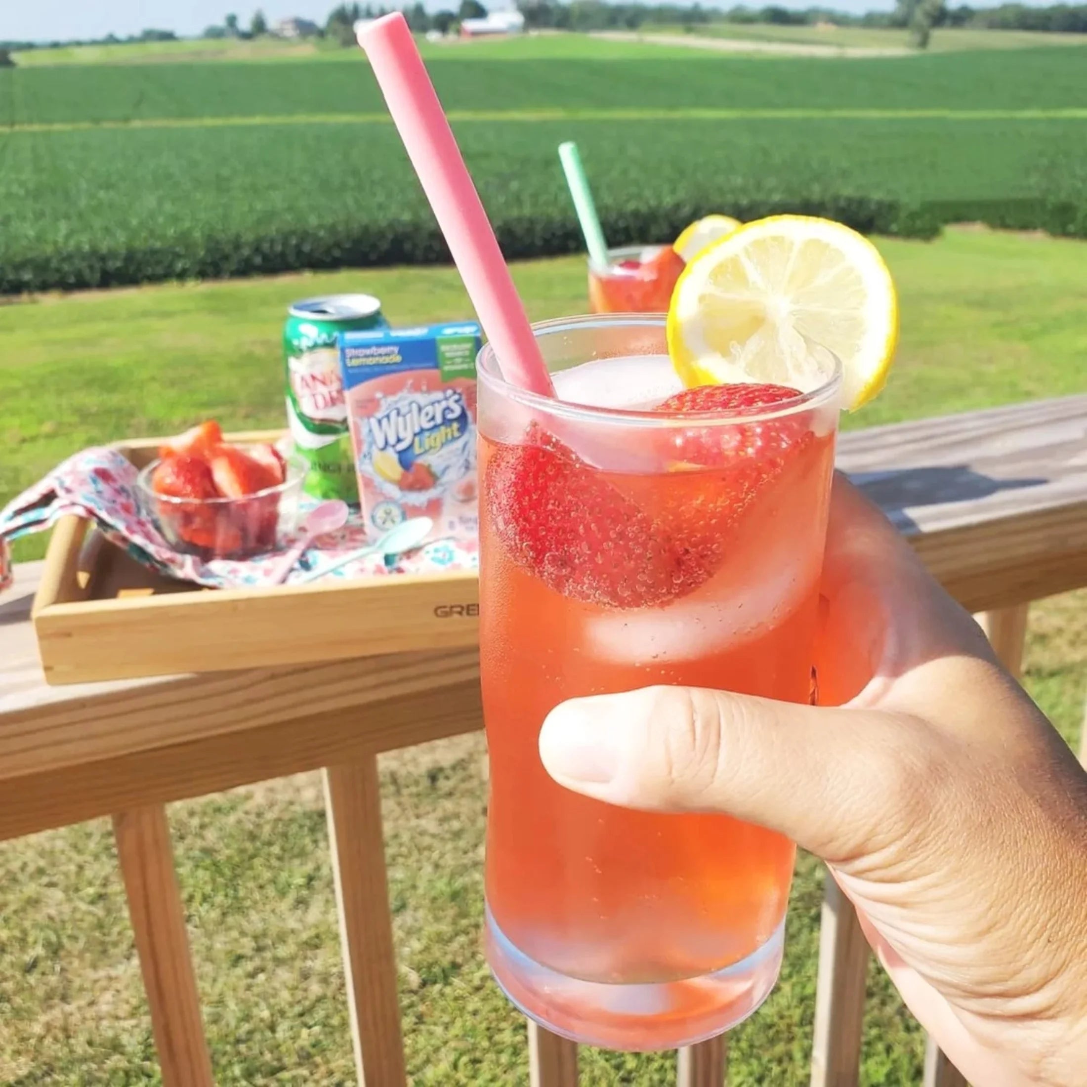 Strawberry Lemonade Sugar-Free Drink Mix Powder Packets Y8110