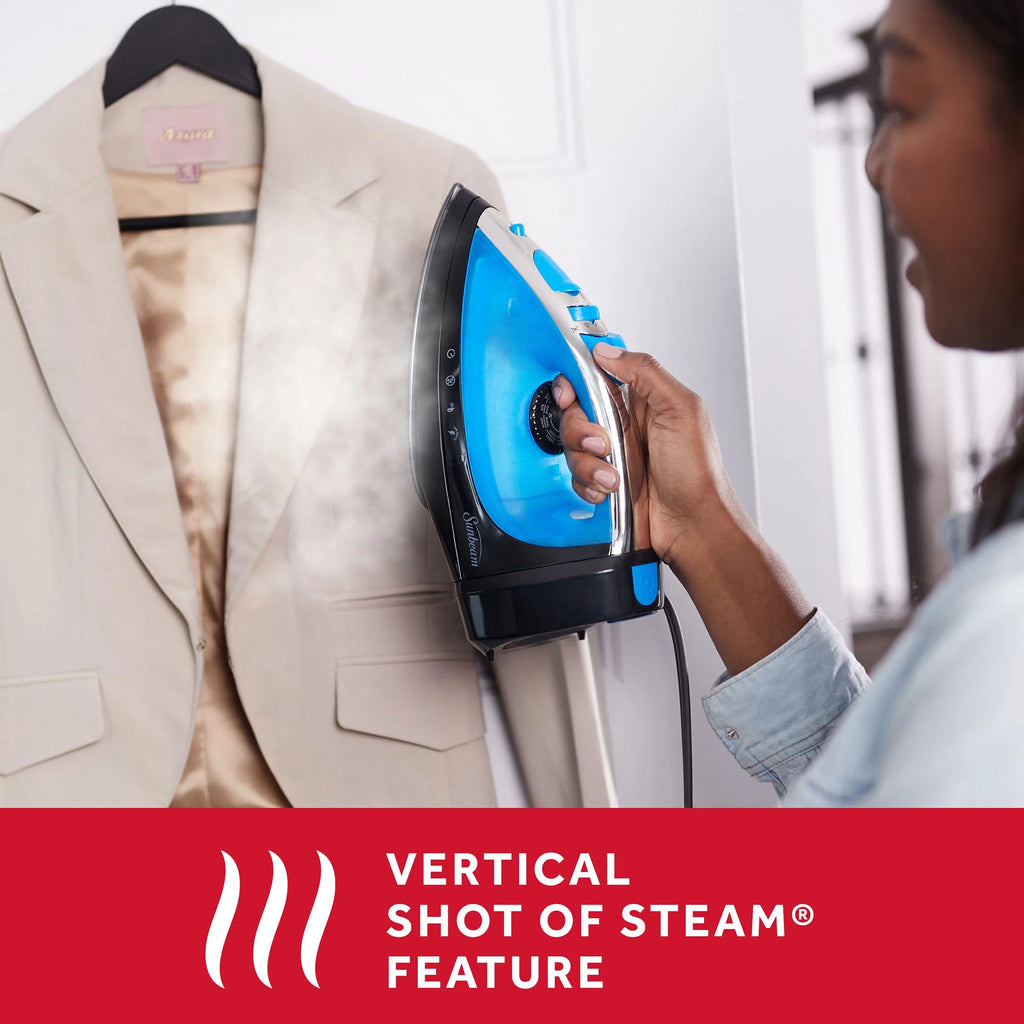 1400W Steam Iron with Shot of Steam and Retractable Cord C2167