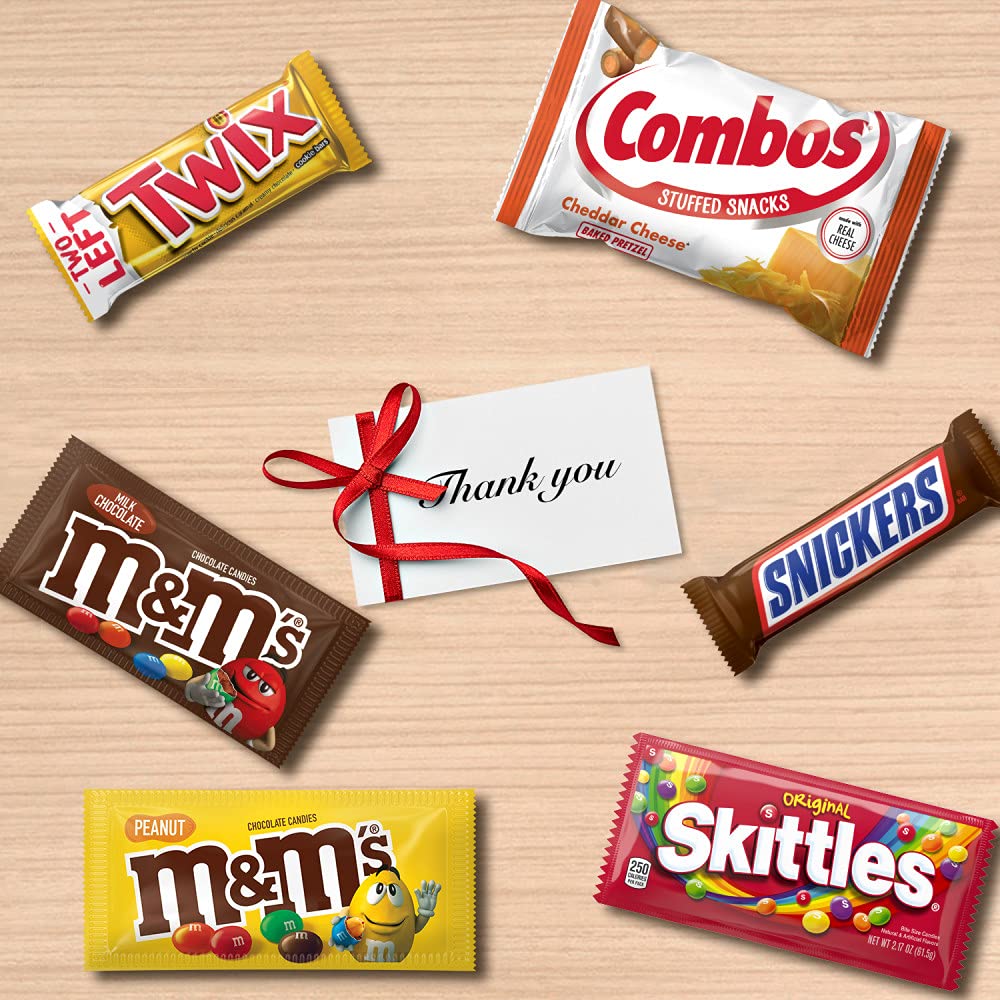 Candy Gift Box with 18 Full Size Chocolate Bars U166