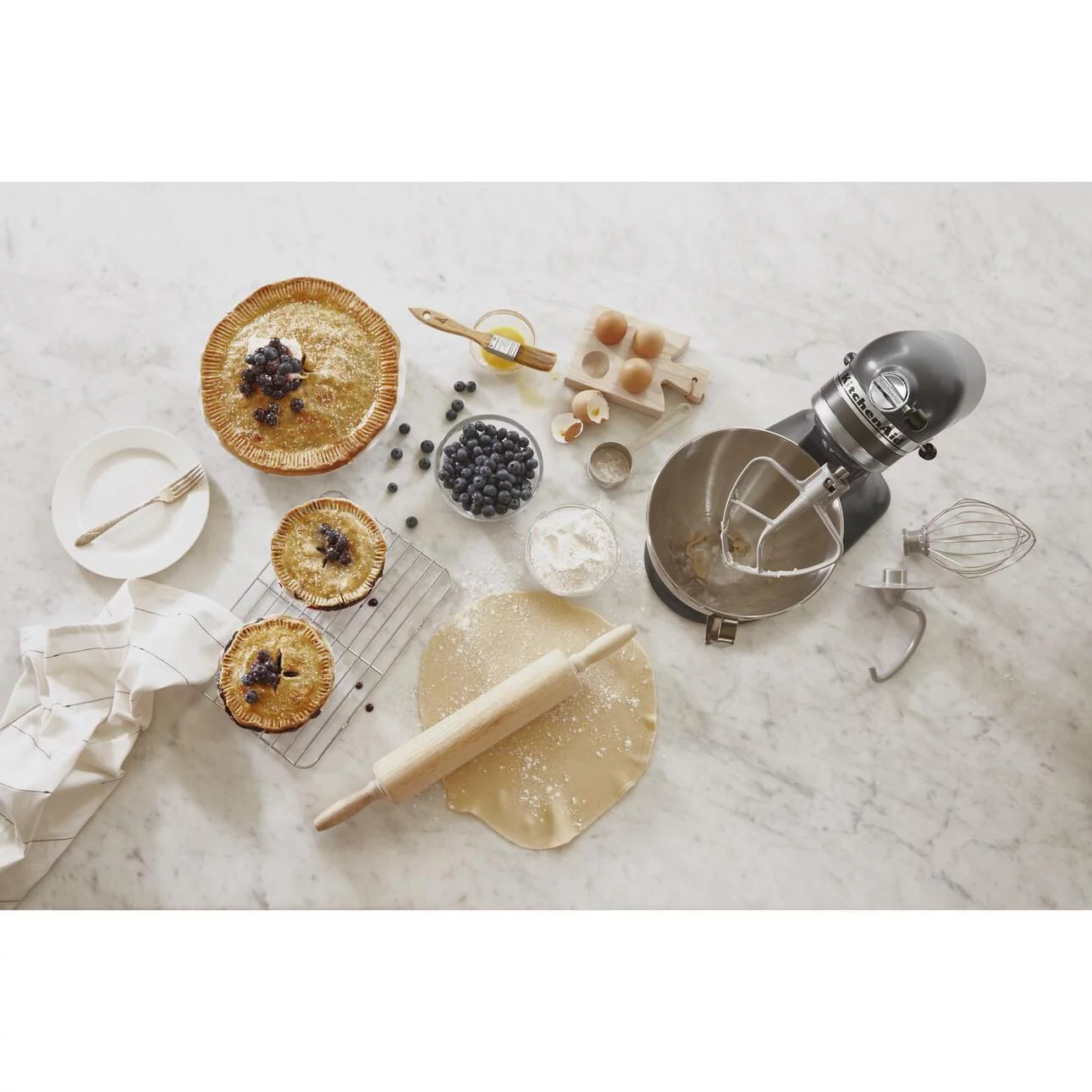 4.5-Quart Tilt-Head Stand Mixer L520