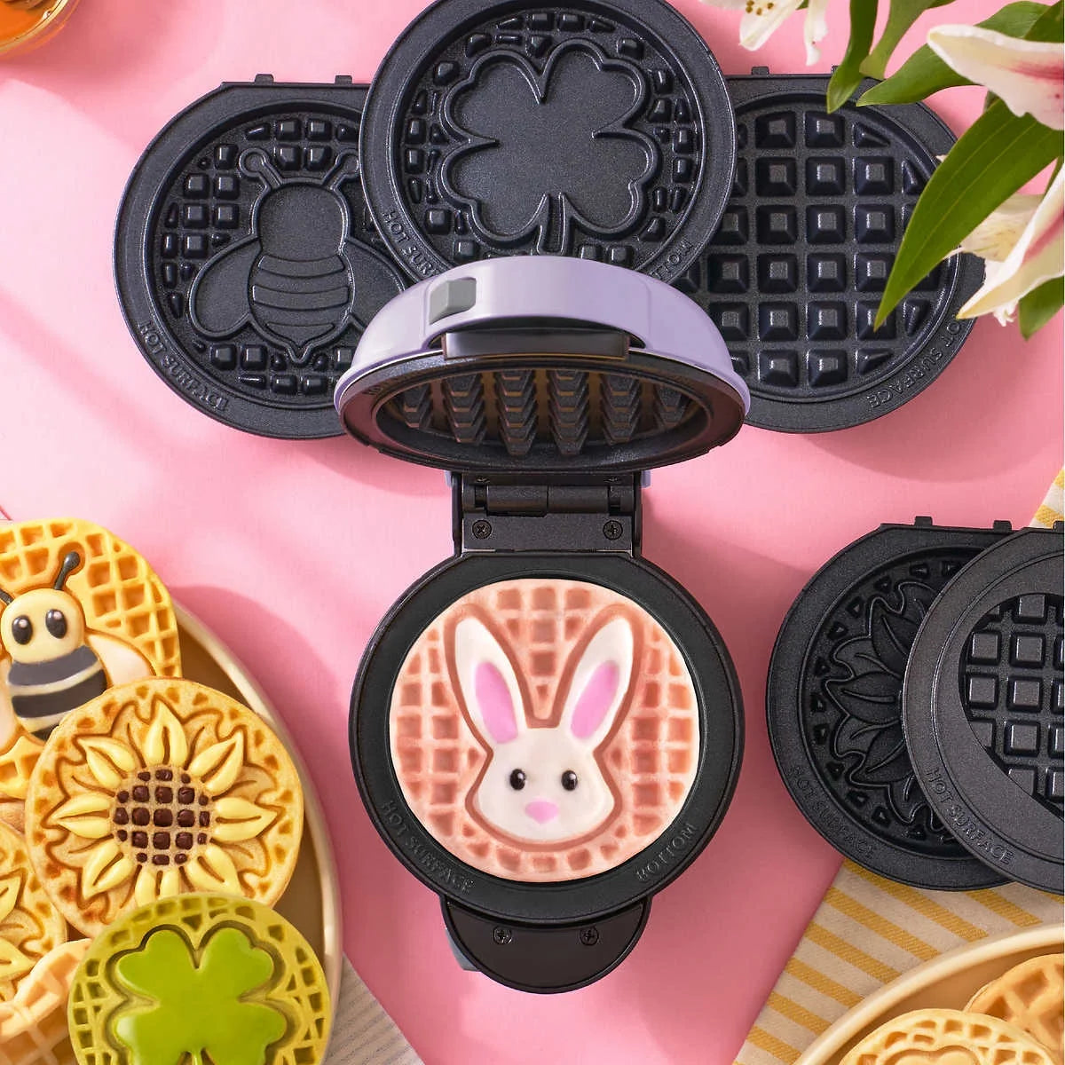 Mini Waffle Maker with Removable Plates H718