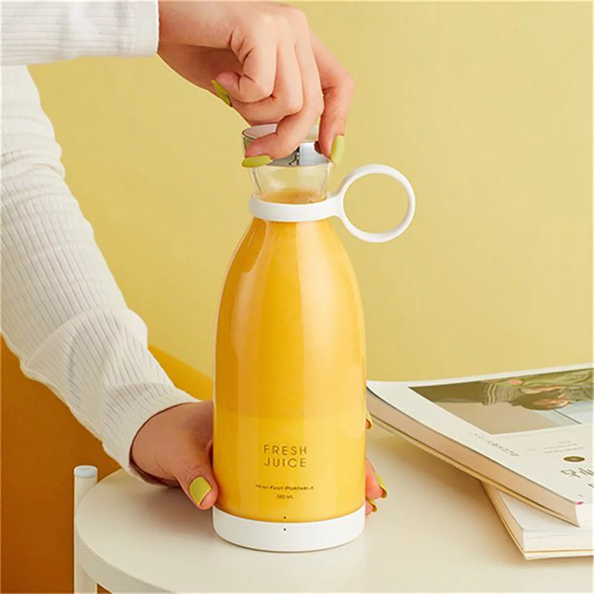 USB Portable Electric Juicer Blender for Fruit Milkshakes V5772